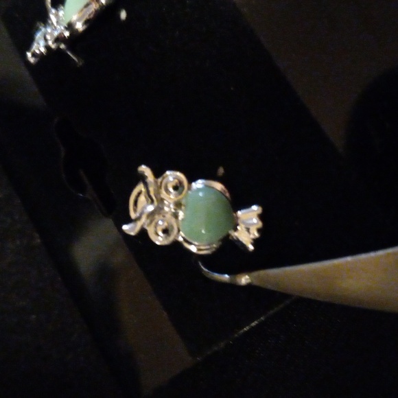 Two pairs of earrings - Picture 2 of 3